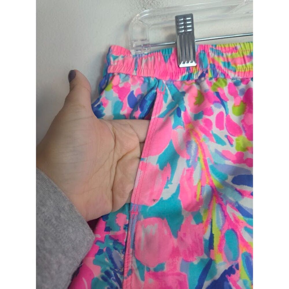 Lilly Pulitzer Pink Blue Pasley Drawstring 4" Inseam Active Shorts size X-Small - Picture 2 of 6
